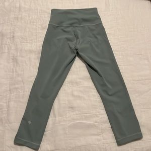 Lululemon mint green leggings size 2, barely worn great condition
